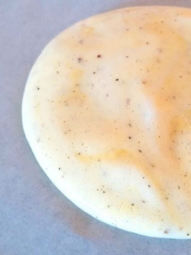 cropped-Cloud-bread-on-parchment-paper.jpg