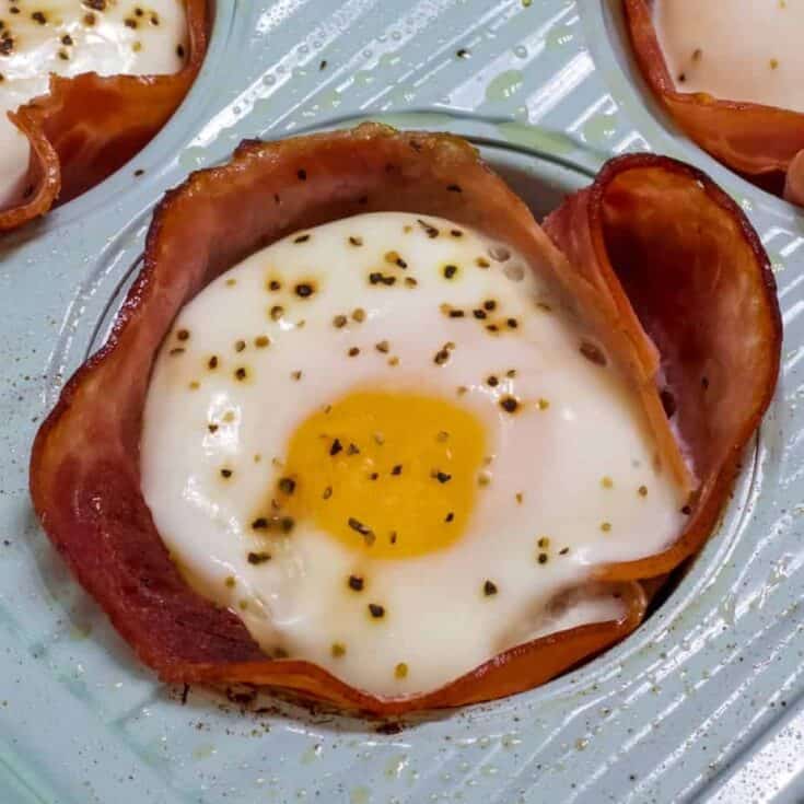 Image for Easy Baked Ham Cheese & Egg Breakfast Cups Recipe